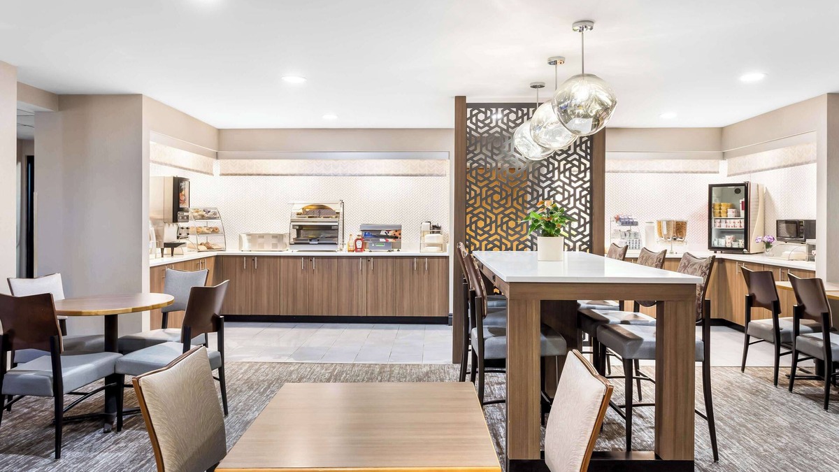 Fox Valley Hotel | Best Western Oswego Hotel