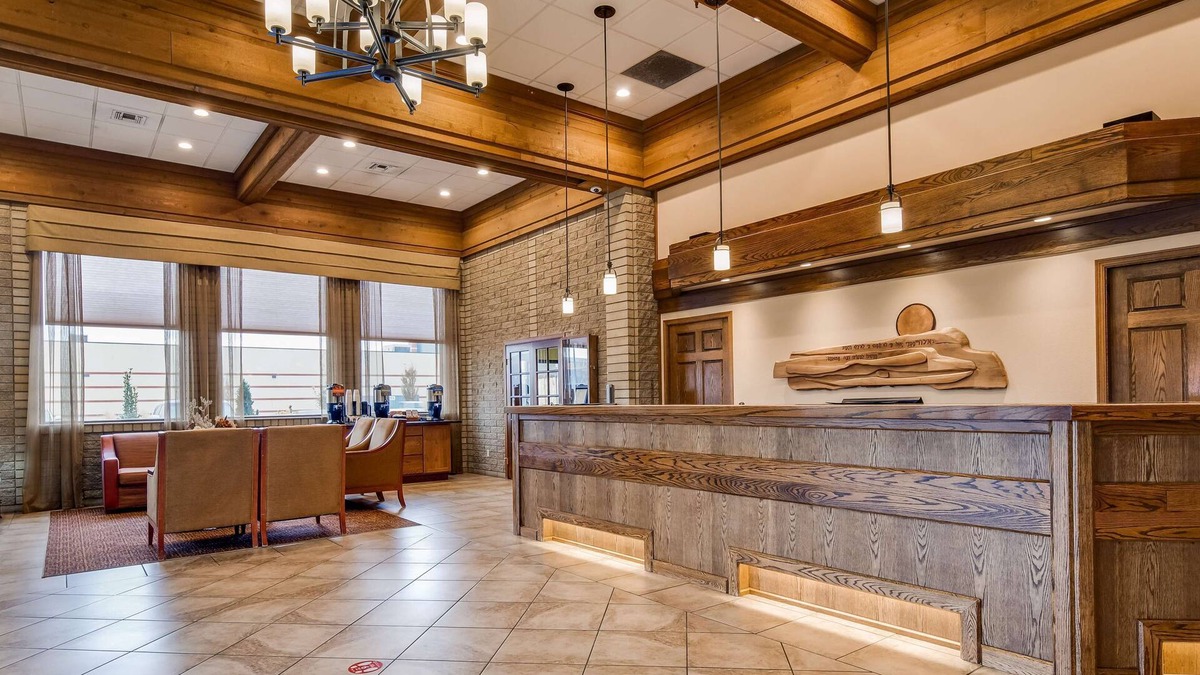 Buena Hotel | Best Western Plus Ahtanum Inn