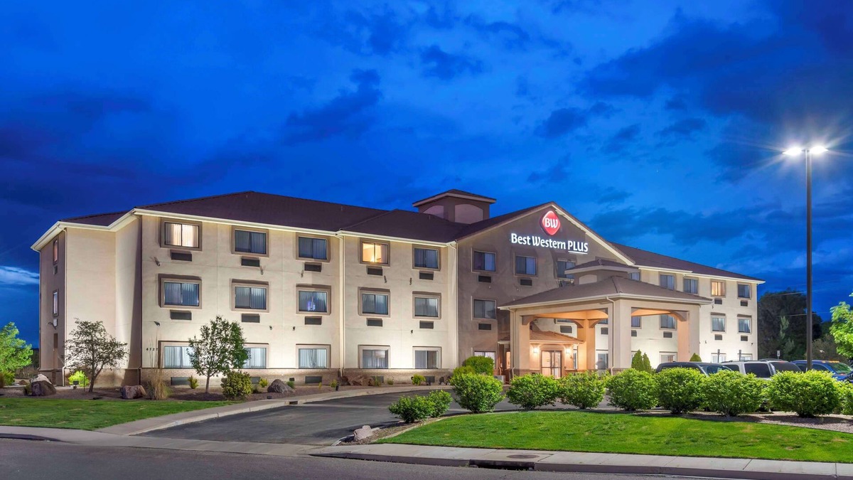 Pueblo Hotel | Best Western Plus Eagleridge Inn & Suites