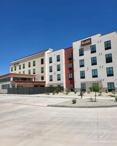 Carlsbad Hotel | Best Western Plus Executive Residency Carlsbad Hotel