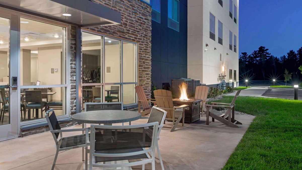 Grand Rapids Hotel | Best Western Plus Grand Rapids MN