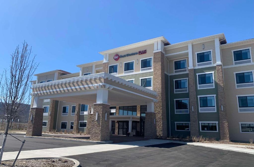 Horseheads Hotel | Best Western Plus Horseheads Inn & Suites