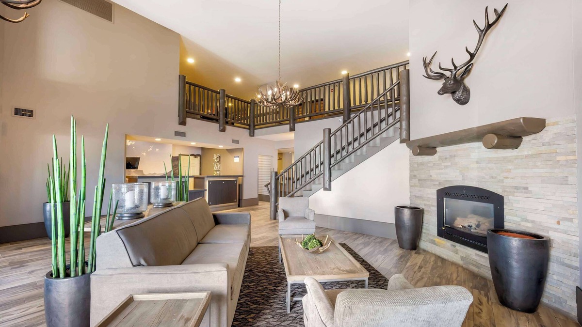 Evergreen Hotel | Best Western Plus Kalispell/Glacier Park West Hotel & Suites