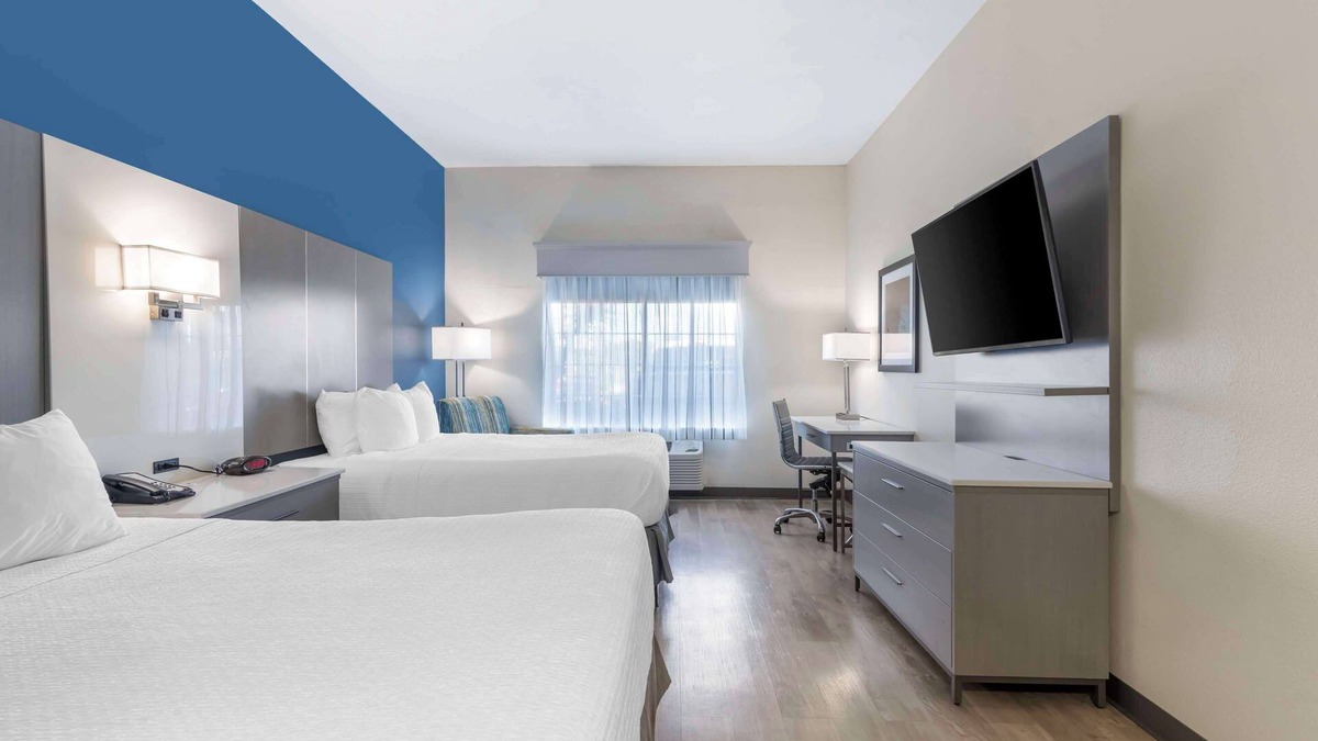 Oakwood Hotel | Best Western Plus Lake Lanier/gainesville Hotel & Suites