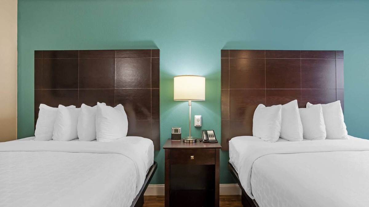 Lonoke Hotel | Best Western Plus Lonoke Hotel