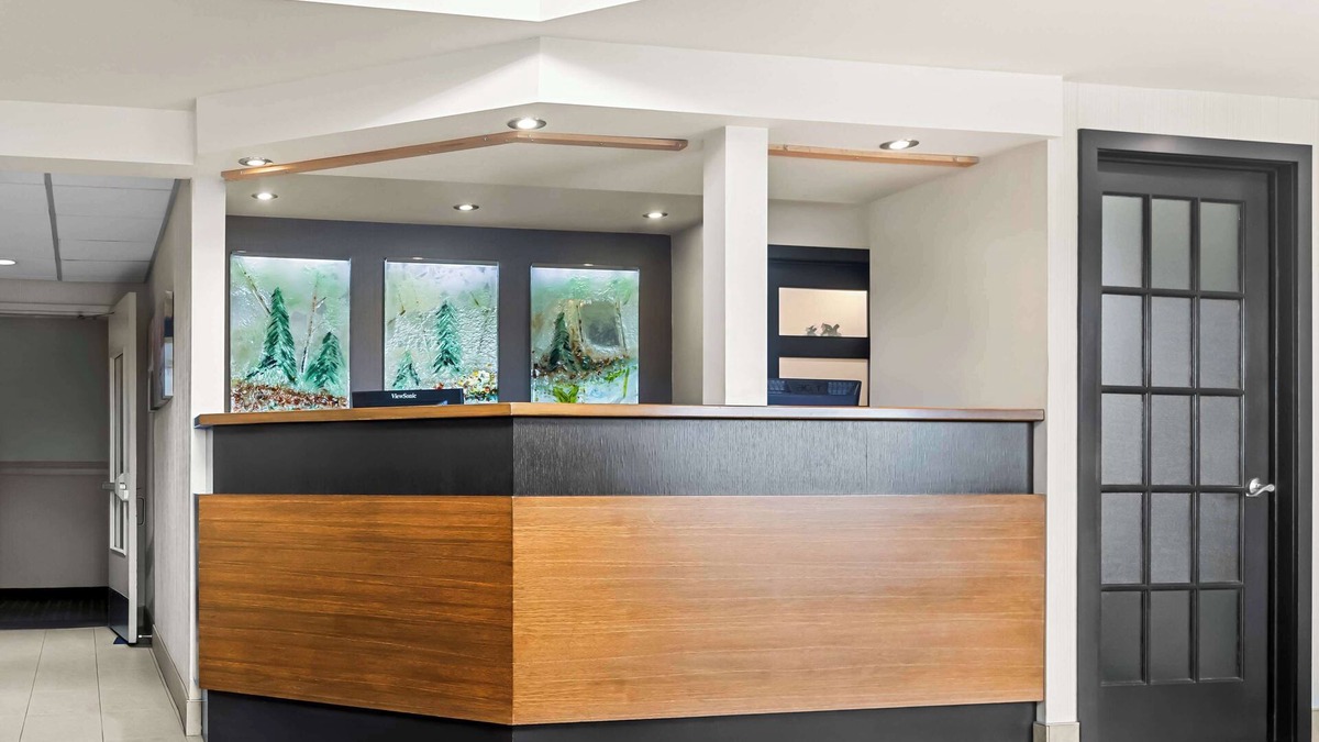 Mont-Laurier Hotel | Best Western Plus Mont-Laurier