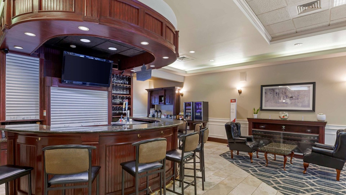Orillia Hotel | Best Western Plus Orillia Hotel