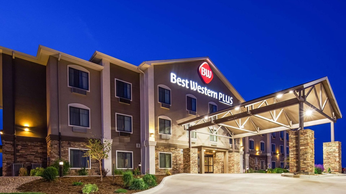 Fort Morgan Hotel | Best Western Plus Overland Inn