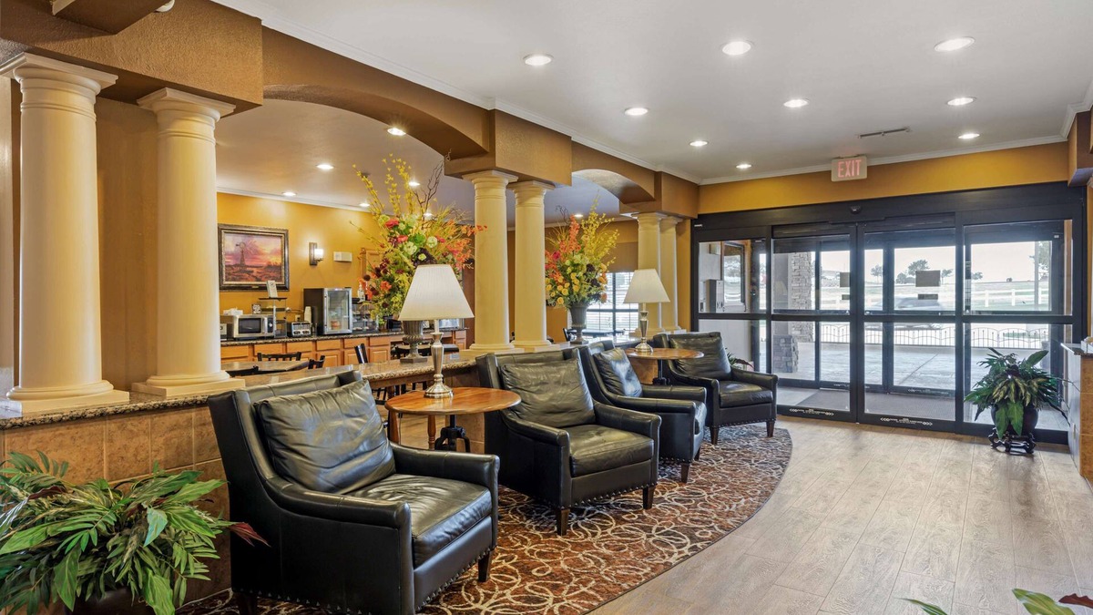 Clarendon Hotel | Best Western Plus Red River Inn