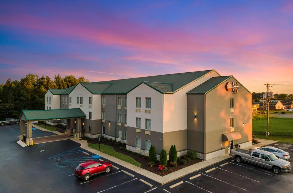 Russellville Hotel | Best Western Plus Russellville Hotel & Suites