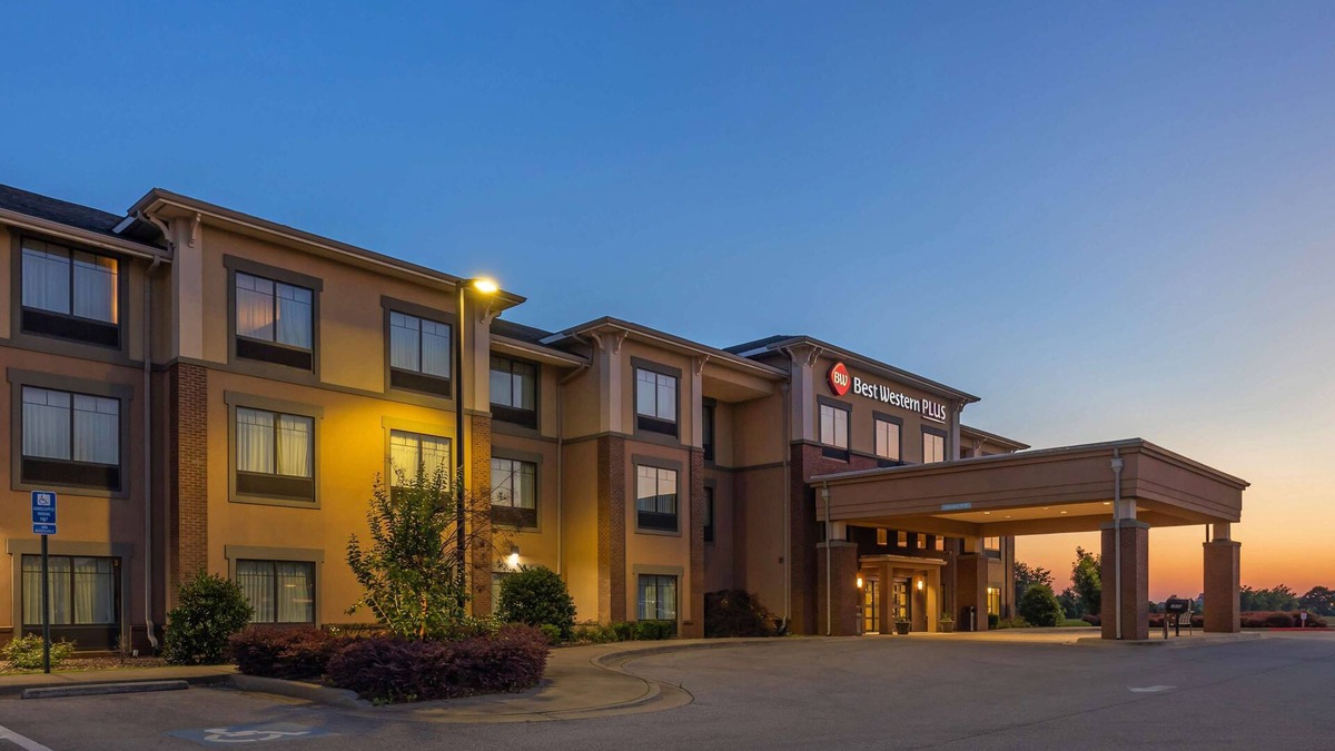 Florence Hotel | Best Western Plus Tuscumbia Muscle Shoals Hotel and Suites