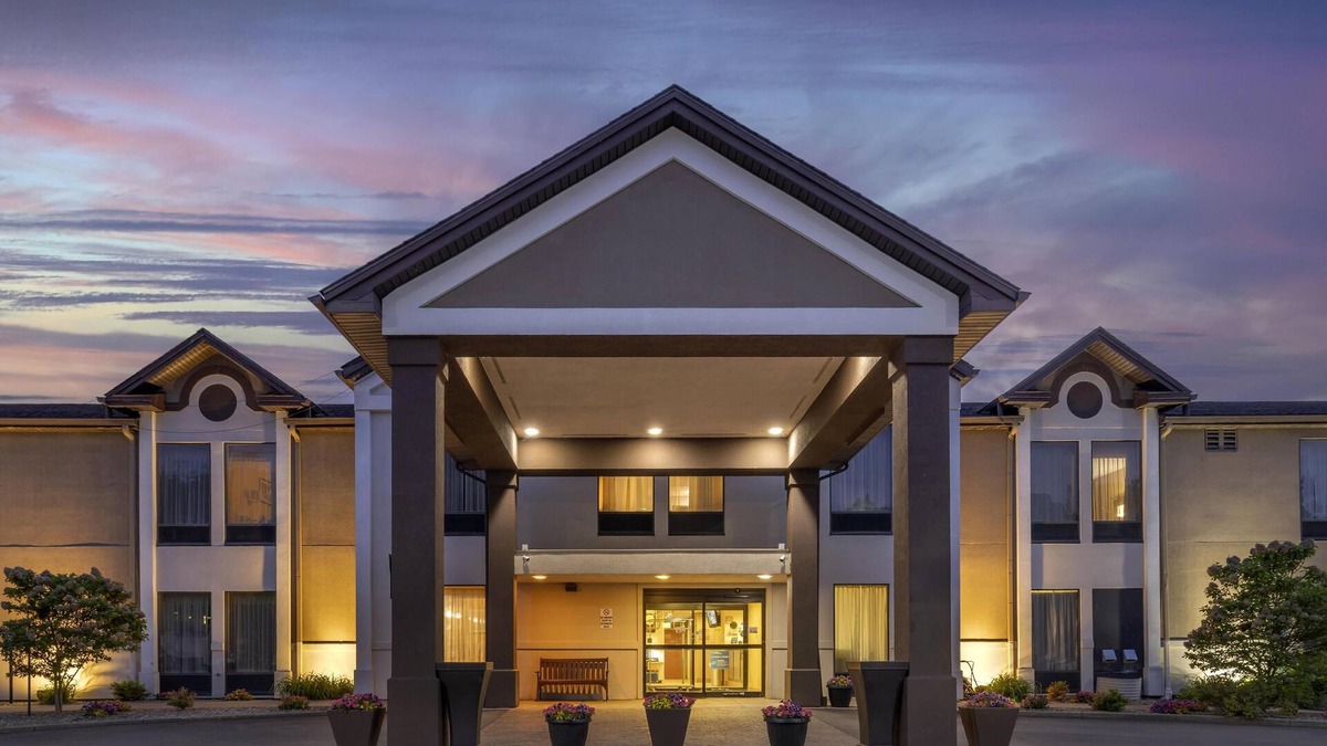 Olean Hotel | Best Western Plus University Inn