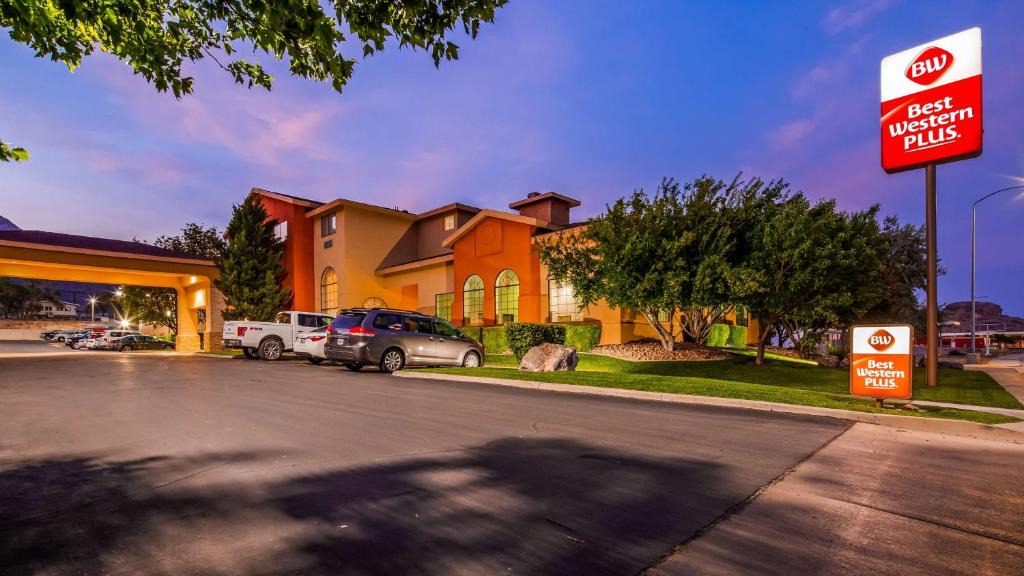 Wendover Hotel | Best Western Plus - Wendover Inn