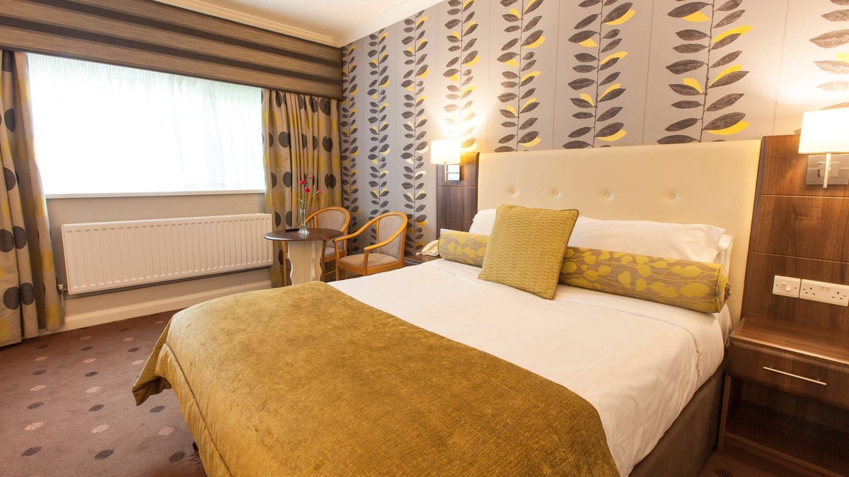 Campsie Hotel | Best Western Plus White Horse Hotel