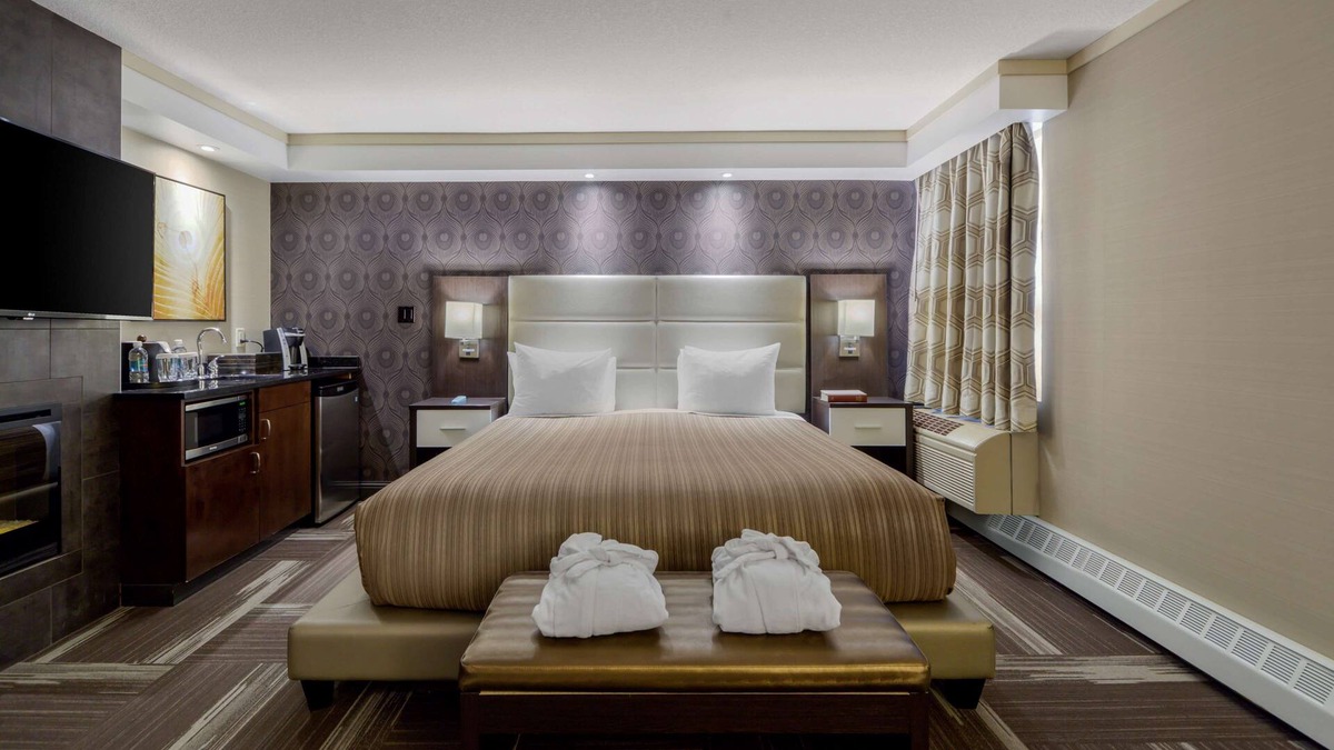 Leduc Hotel | Best Western Premier Denham Inn & Suites