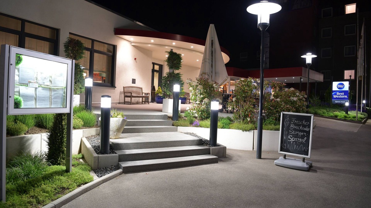 Niefern Hotel | Best Western Queens Hotel Pforzheim-Niefern