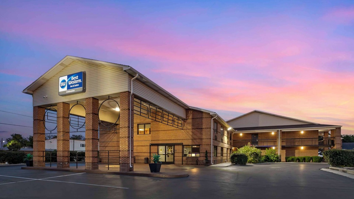 Shelbyville Hotel | Best Western Shelbyville Inn and Suites Celebration Inn