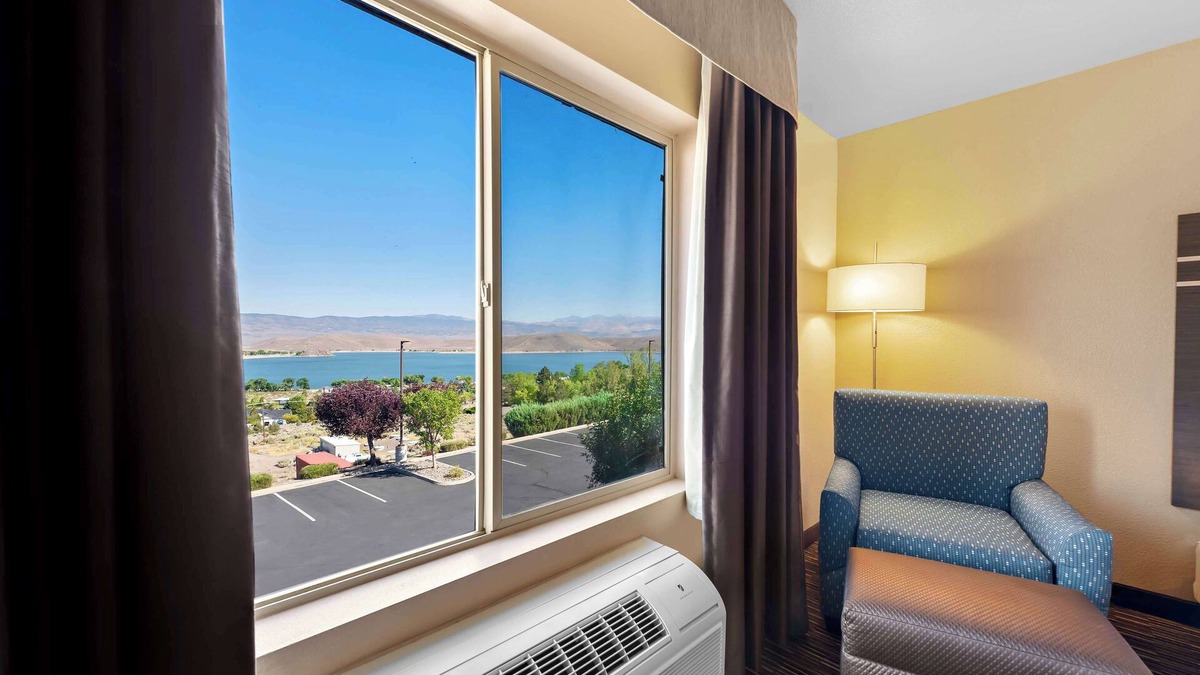 Topaz Lake Hotel | Best Western Topaz Lake Inn
