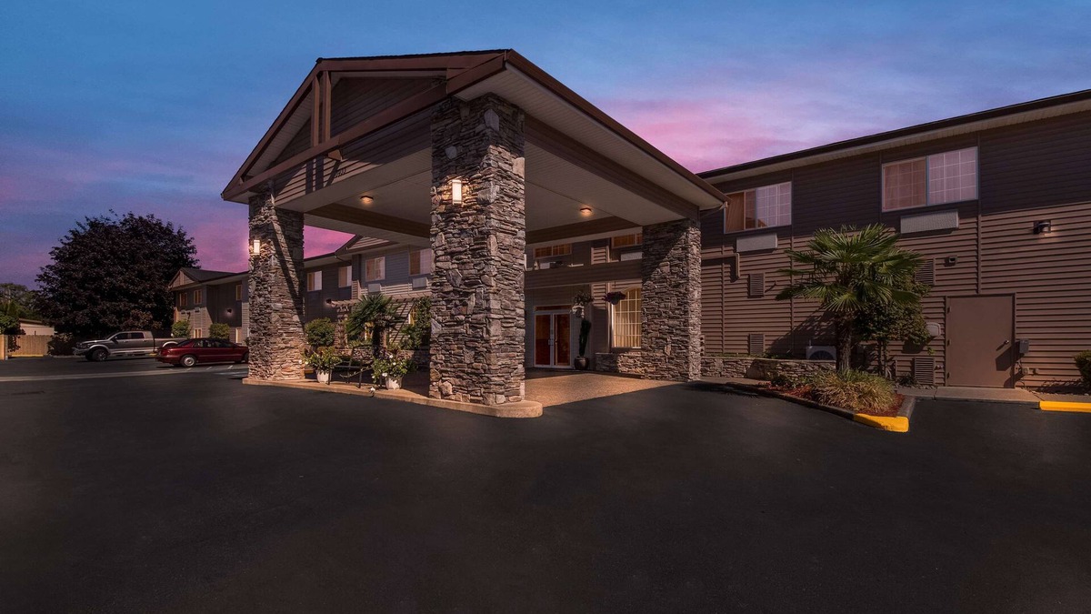 Forest Grove Hotel | Best Western University Inn & Suites
