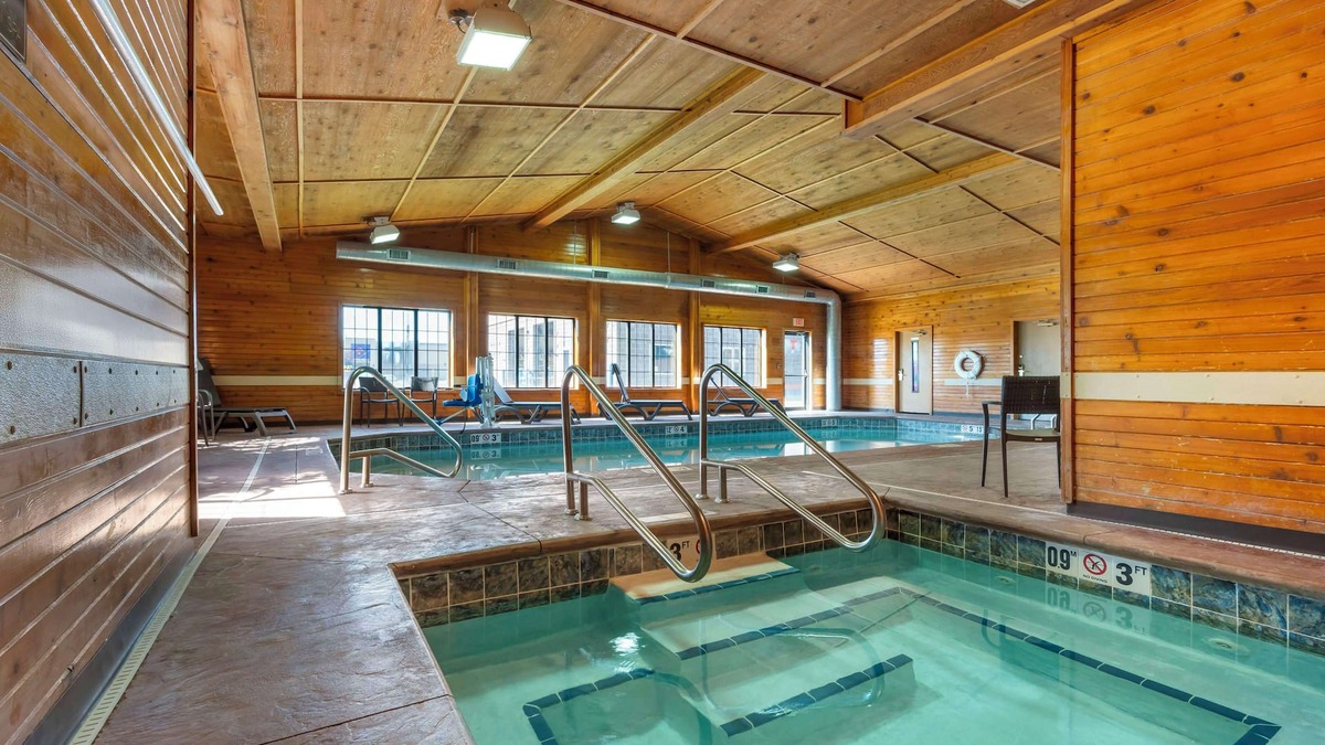 Laurel Hotel | Best Western Yellowstone Crossing