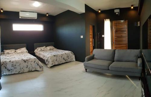 Almeria House | Bethany Hill Resort And Restaurant
