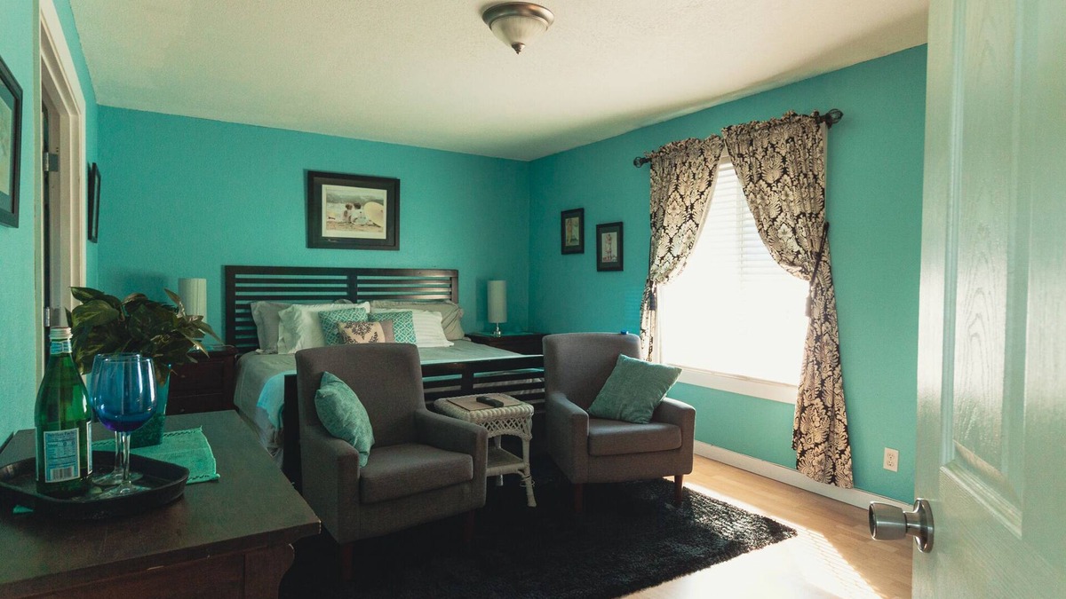 Yelm Bed & Breakfast | Betsy Pease A Within Conley Suites BNB
