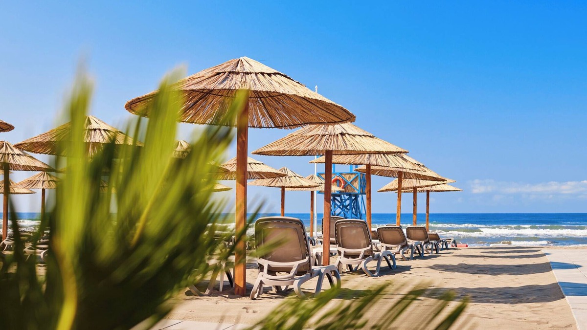 Ulcinj Hotel | Better Choice for your Vacation! Comfortable 2BR Suite!Beachfront, Outdoor Pools