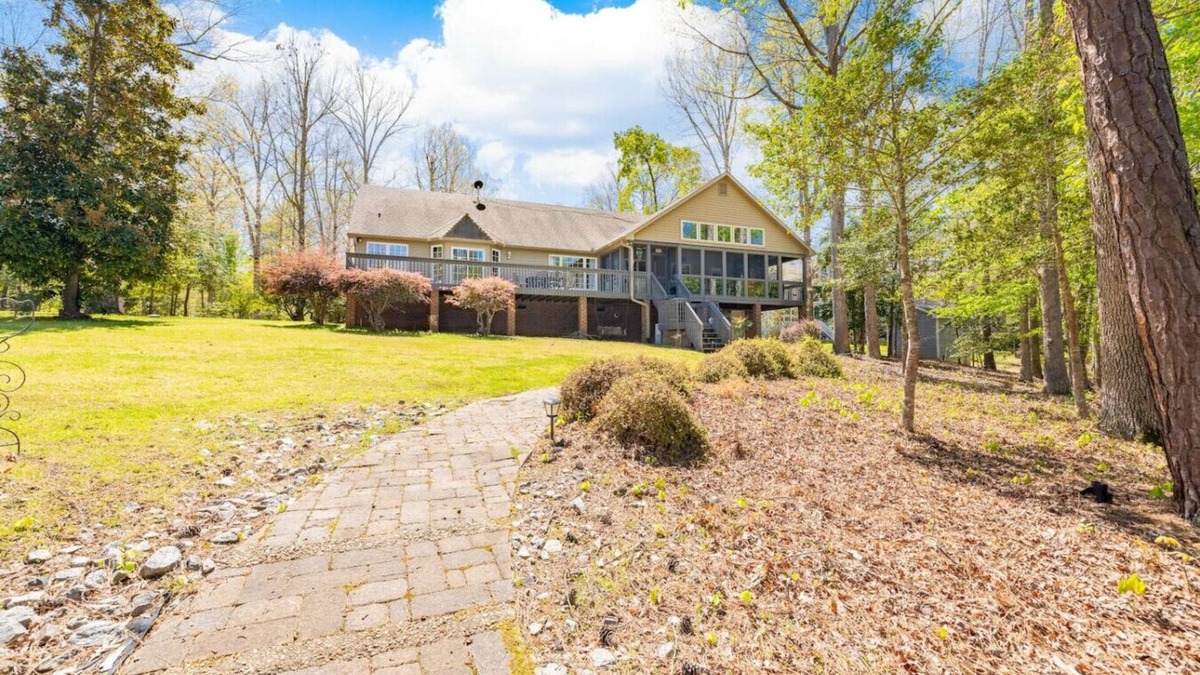 Wise House | Better Lake than Never/3 bedroom W/Boat Options!