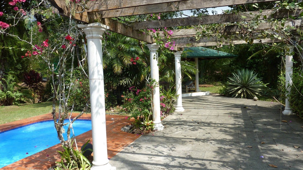 Dominical Villa | Better Than the Beach. Ocean and Valley view. Very private. Beauty everywhere.