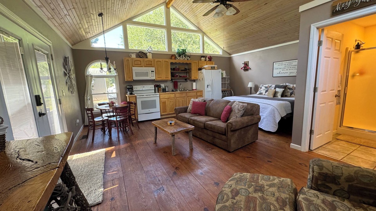 Rabun Gap House | Betty's creek loft in Rabun Gap with beautiful views. 10 miles from Clayton.