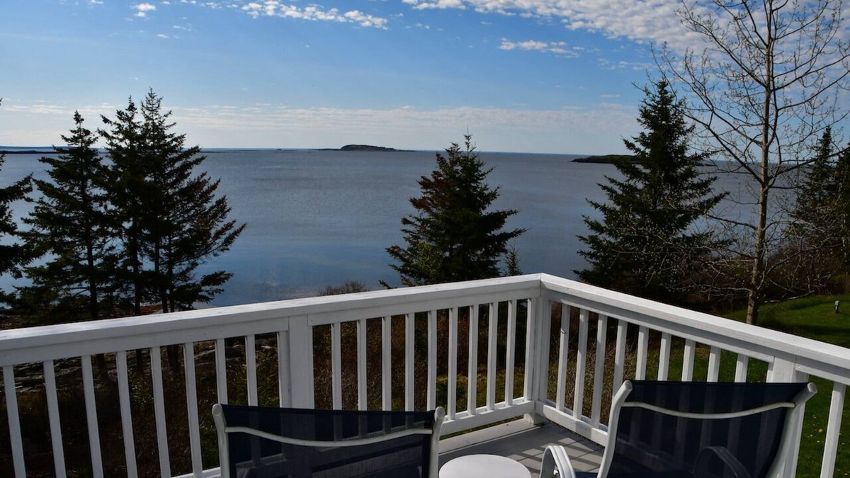Orrs Island Cabin | Betty's Place - Cozy ocean front getaway , Relax, Reconnect and Recharge on the Maine Coast
