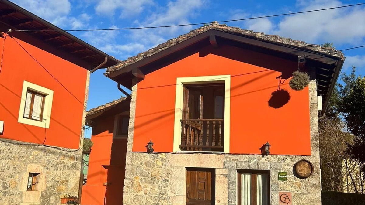Cuenco Cottage | Between beach and mountain. Terrace with barbecue and gazebo. Panoramic views.