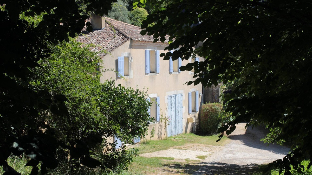 Saint-Thomas-de-Conac House | Between Country and Ocean, Ombrière welcomes lovers of charm and kind.