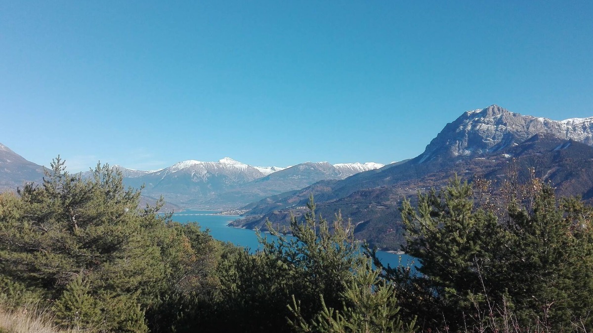 Saint-Vincent-les-Forts Apartment | Between Lakes and Mountains