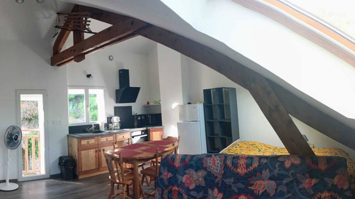Theus Apartment | Between lake and mountains - in the heart of the village