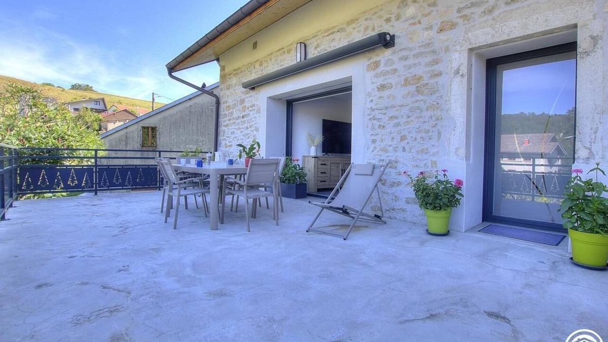 Apremont House | Between lakes and mountains
