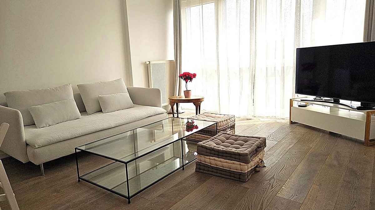 Neuilly-sur-Marne Apartment | Between Paris & Disneyland – Quiet 60 m² with Garage