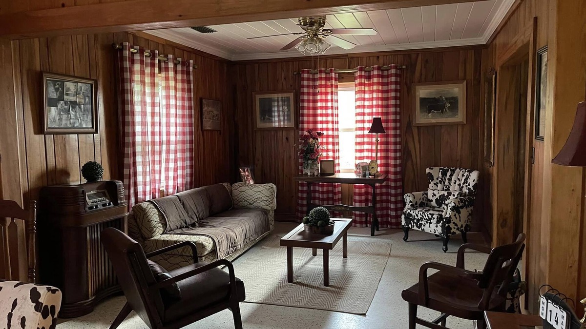 Donalsonville House | Between the city and Lake Seminole. Close to several boat landing
