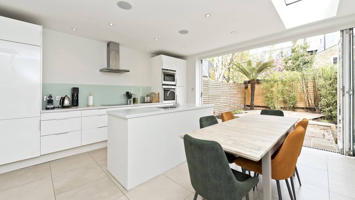 Northcote House | Between the Commons