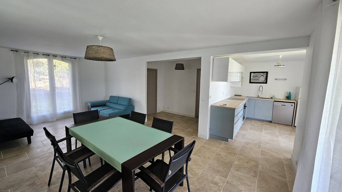 Pierrevert Apartment | Between the Gorges du Verdon and the Luberon