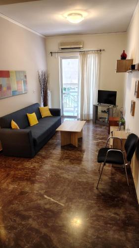 Dafni-Ymittos Apartment | Between Two Metro Stops Apartment