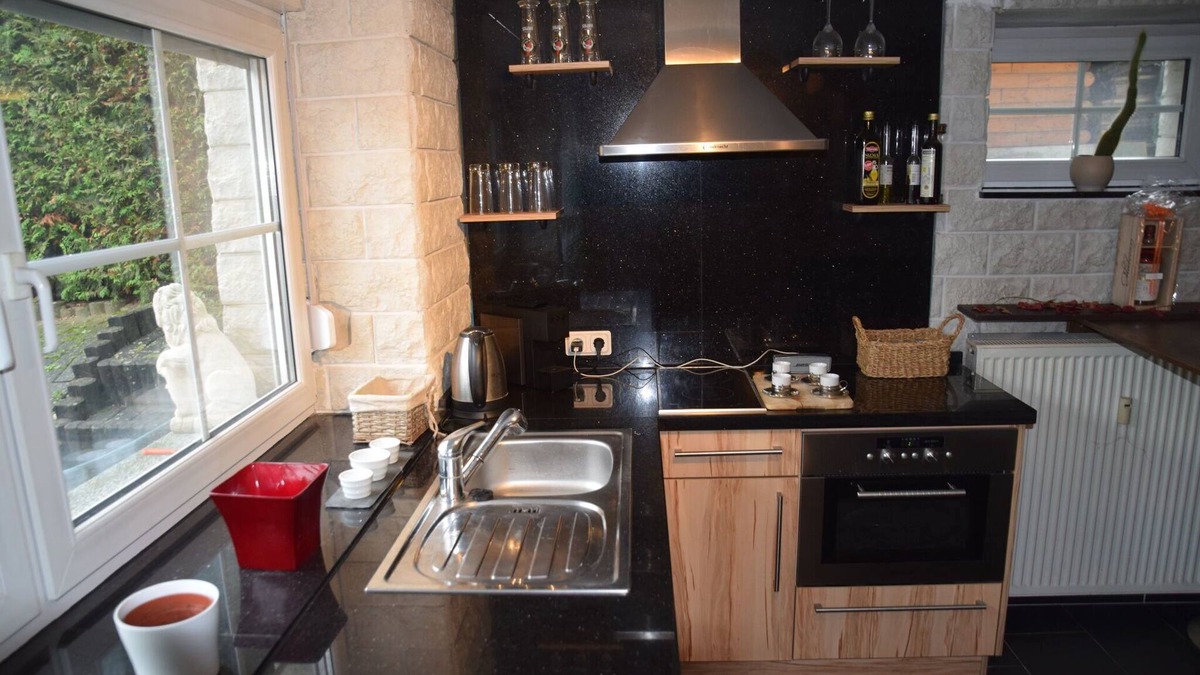 Wadern Apartment | Bewitching Apartment with Garden and Terrace