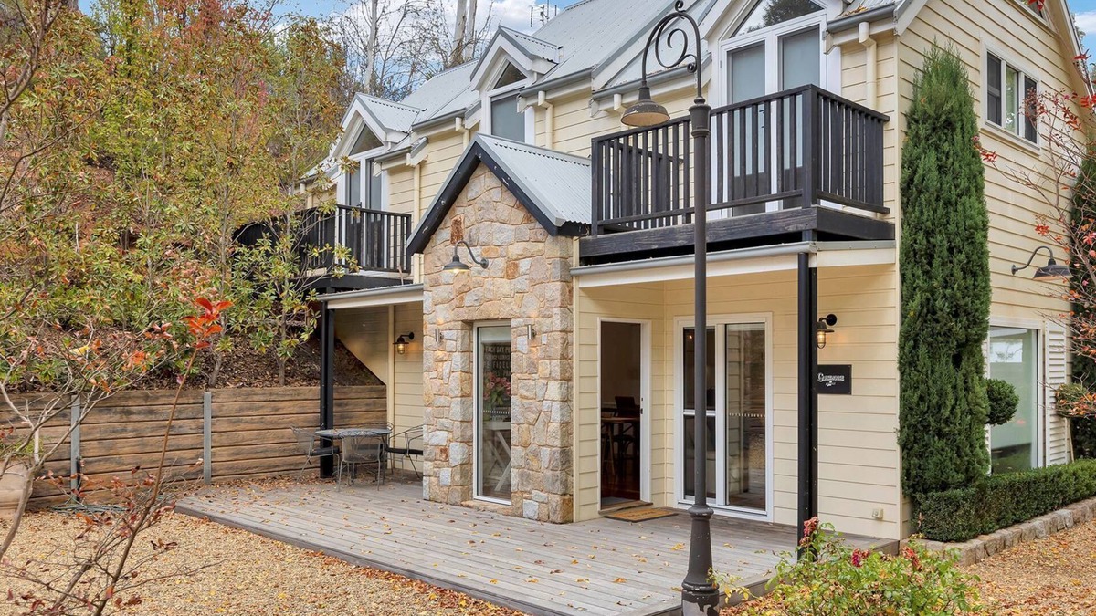 Bright House | Beyond Bliss - Guesthouse 1