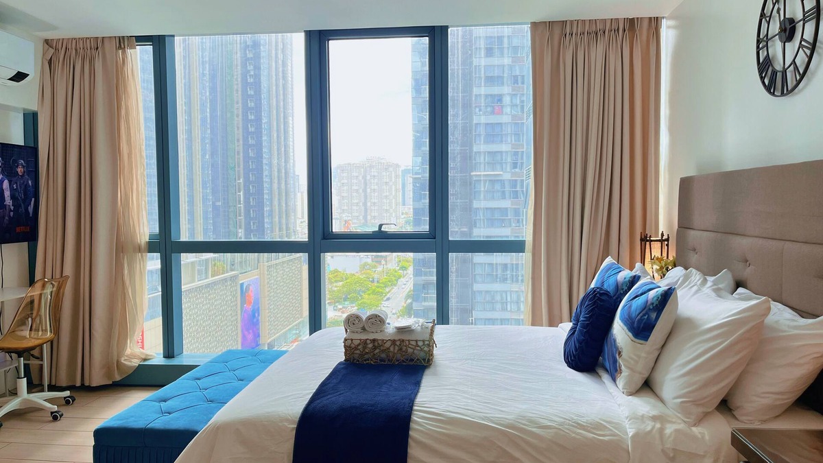 Pinagsama Condo | BGC Cozy Condo - Pool & Wi-Fi - Suite 14