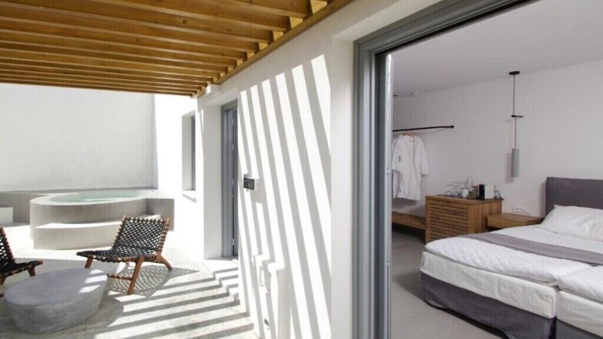 Kini Apartment | BH836 - C - Suite Syros