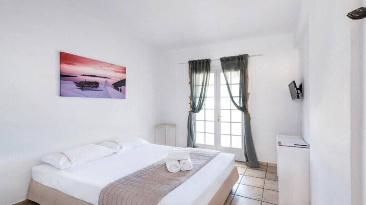 Perissa Apartment | BH848 - C - Room Santorini