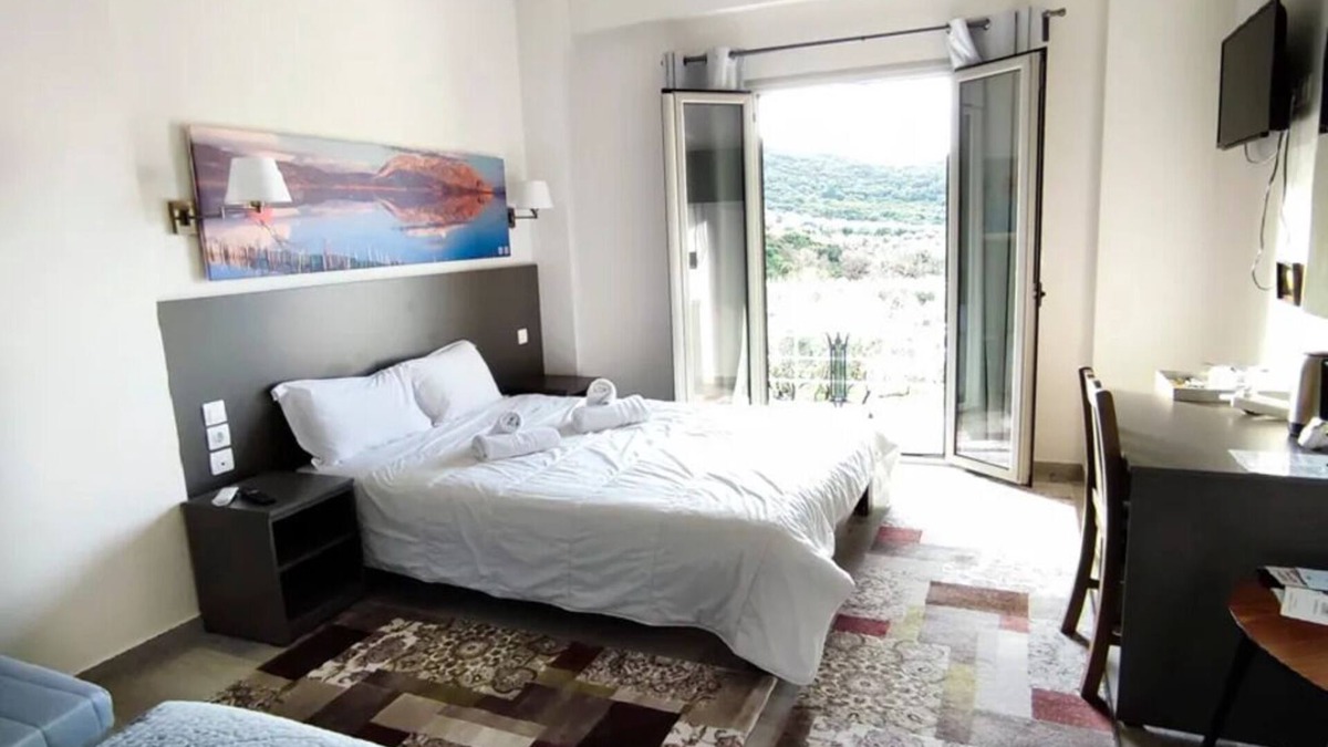 Mesolongi Apartment | BH952 - C - Suite Messologgi