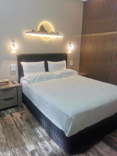 Cloverdale Apartment | Bha