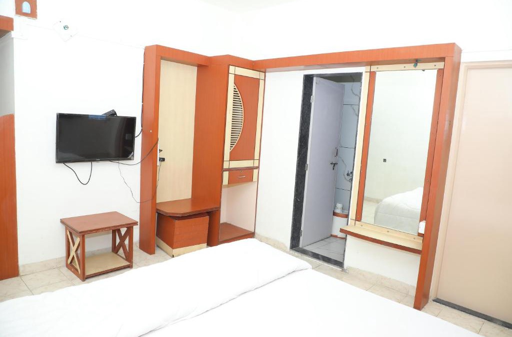 Satara Hotel | Bharat Residency, Satara