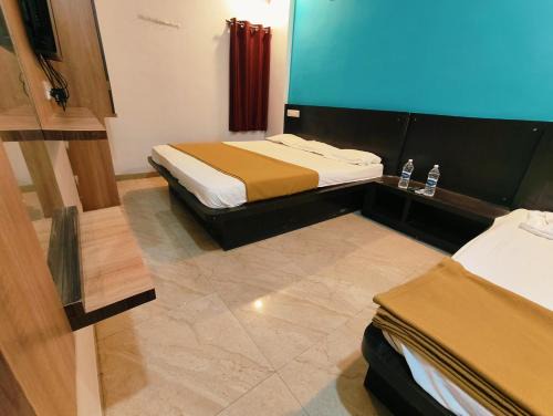 Tuljapur Hotel | Bhavani cBhakt niwas